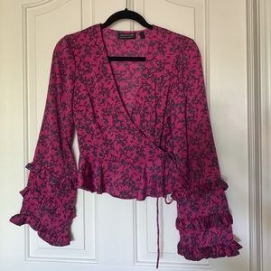 Lulu’s Floral Print Wrap Top